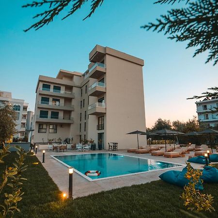 The Blue Wave Hotel Himare Exterior photo