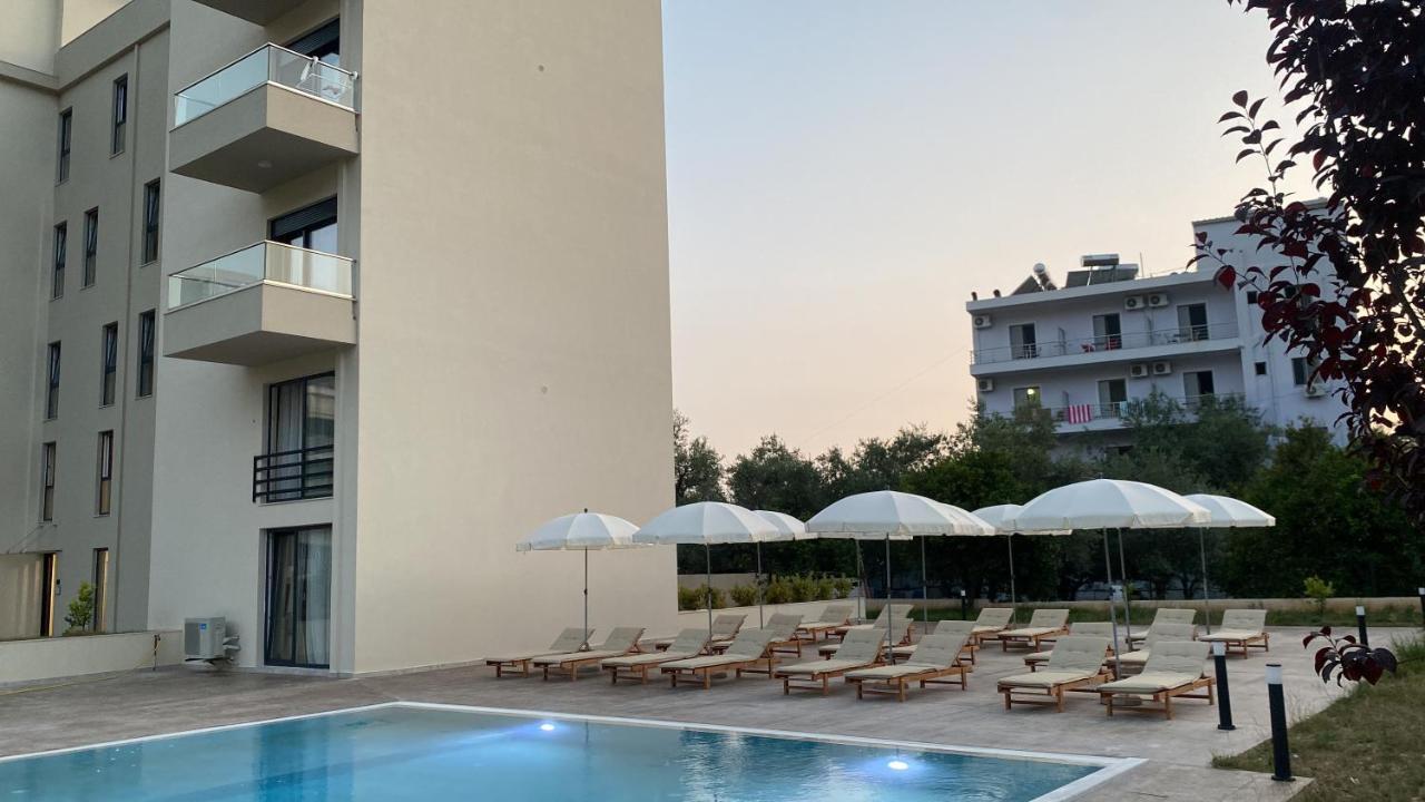 The Blue Wave Hotel Himare Exterior photo