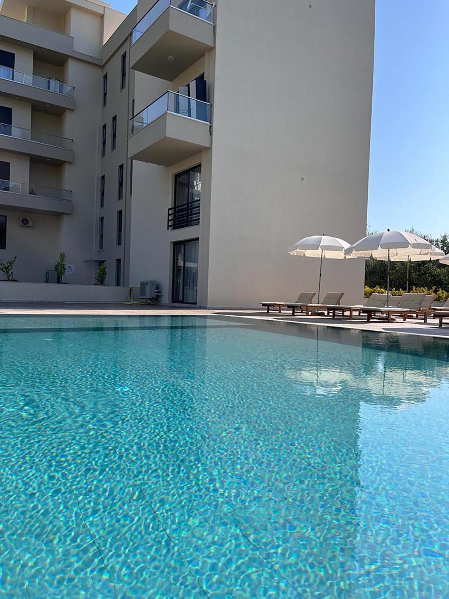 The Blue Wave Hotel Himare Exterior photo