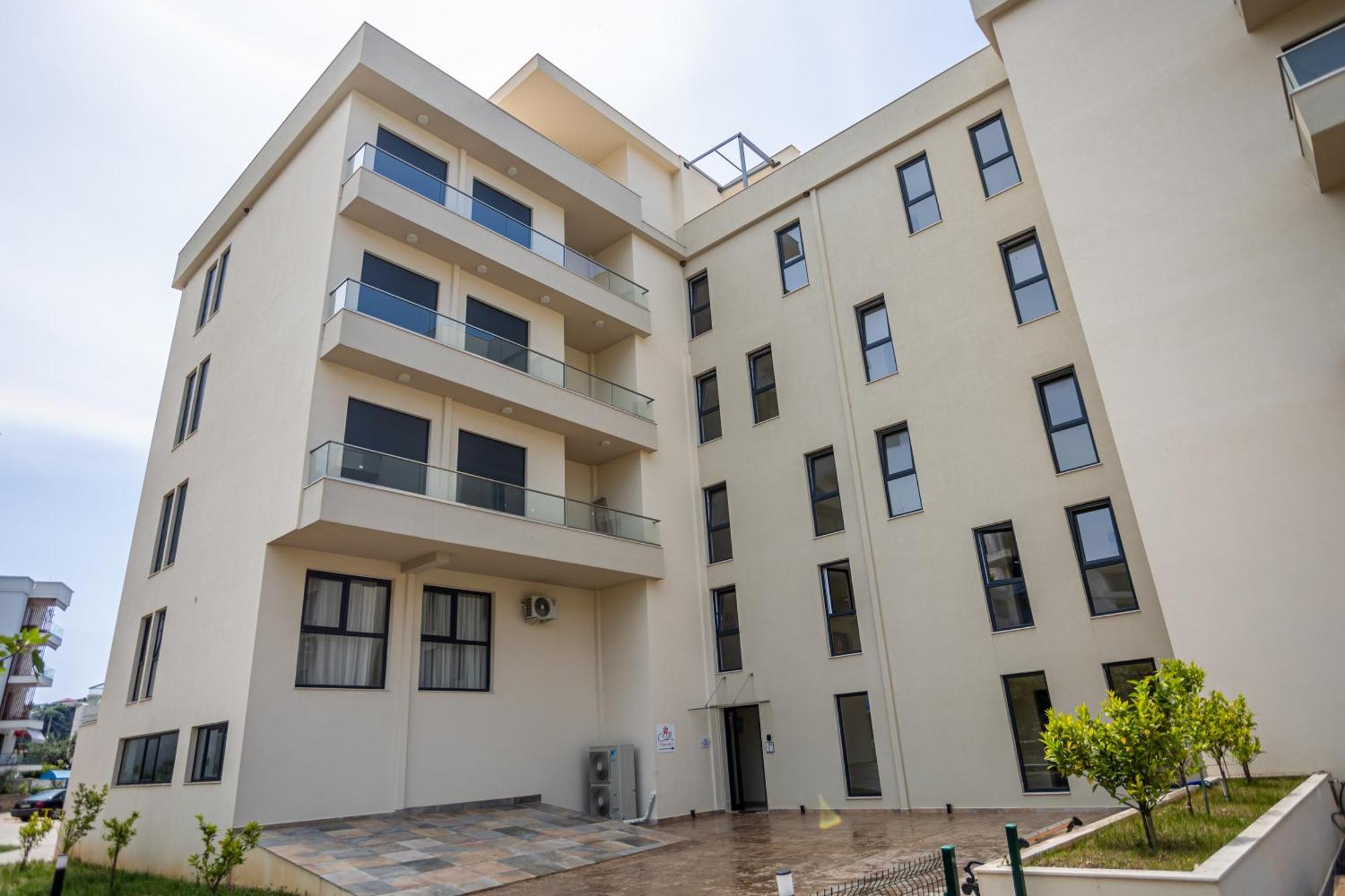 The Blue Wave Hotel Himare Exterior photo