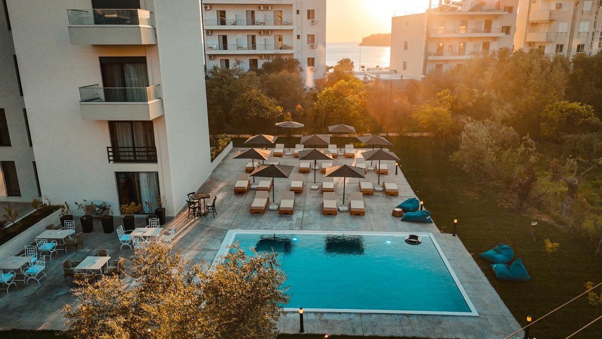 The Blue Wave Hotel Himare Exterior photo