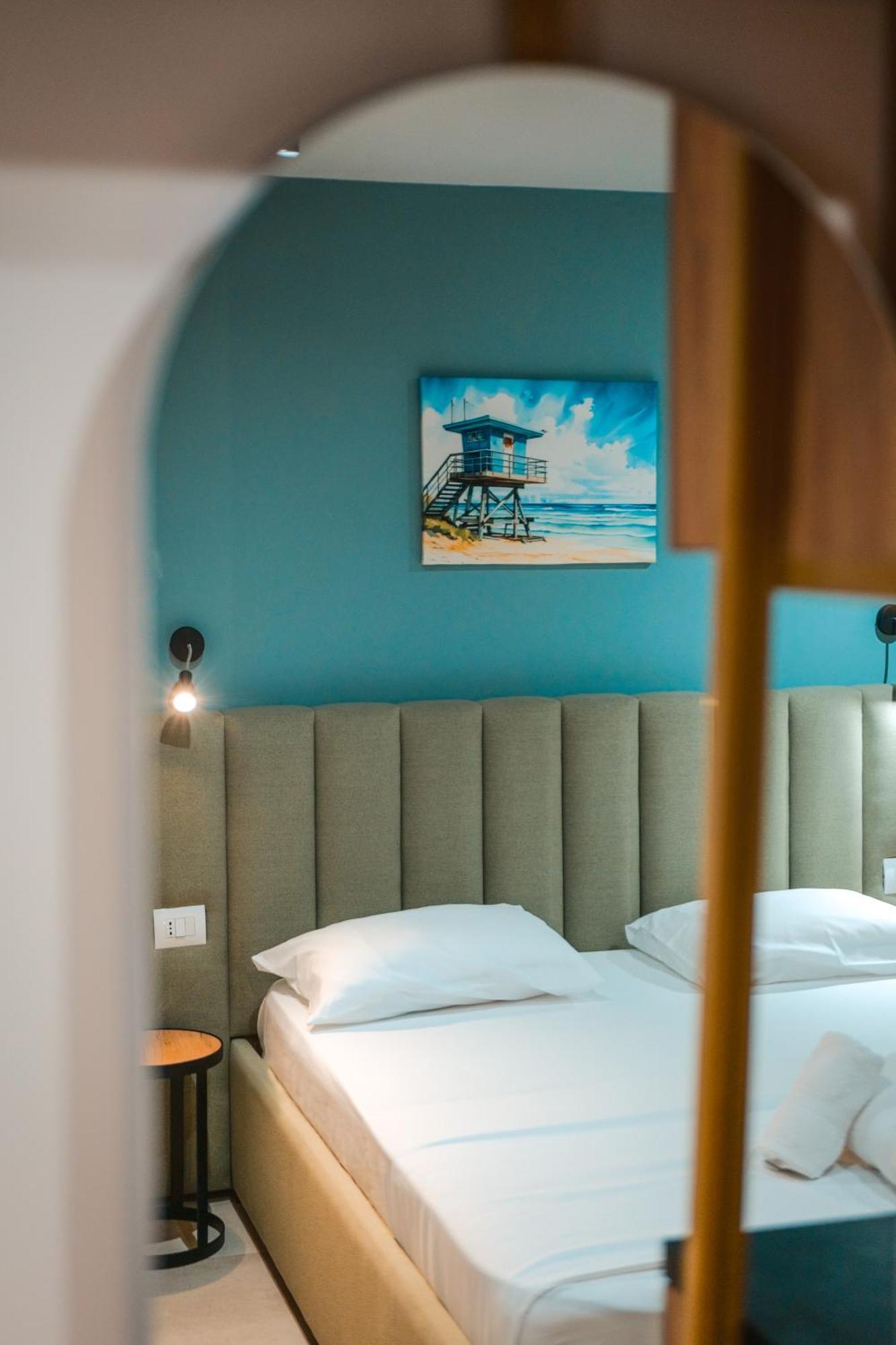 The Blue Wave Hotel Himare Exterior photo